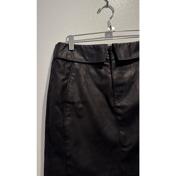 DKNY Jeans Women’s Size 6 Faux Suede Look Skirt Fold Over Pockets Black - Picture 4 of 7
